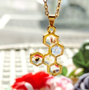 verižica z rožicami panj (1)